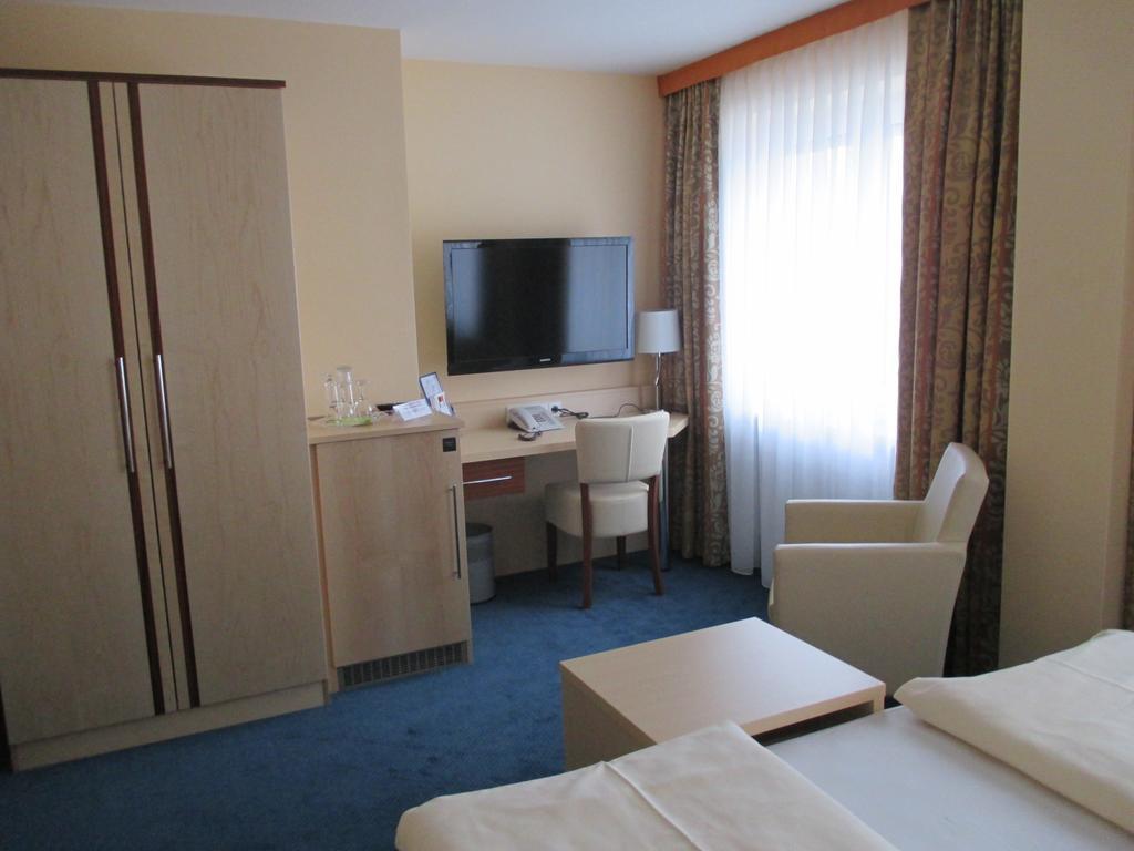 Hotel Apollo Garni Regensburg Eksteriør bilde