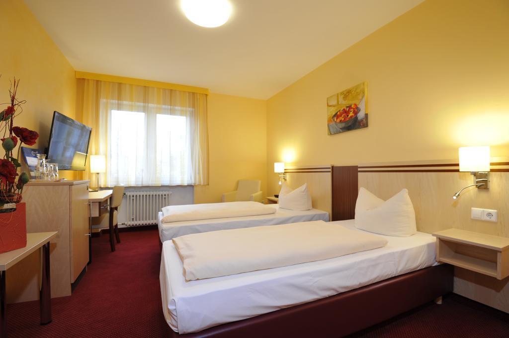 Hotel Apollo Garni Regensburg Eksteriør bilde